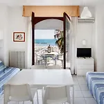 Il Lauro Aparthotel
