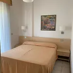 Aparthotel Il Lauro 4*