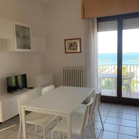 Il Lauro Aparthotel 4*