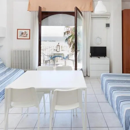 Hotel apartamentowy Il Lauro San Benedetto del Tronto