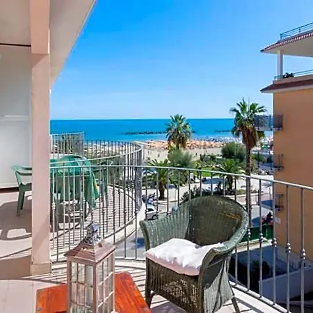 Il Lauro Aparthotel